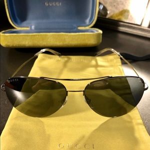 New Gucci authentic aviator sunglasses